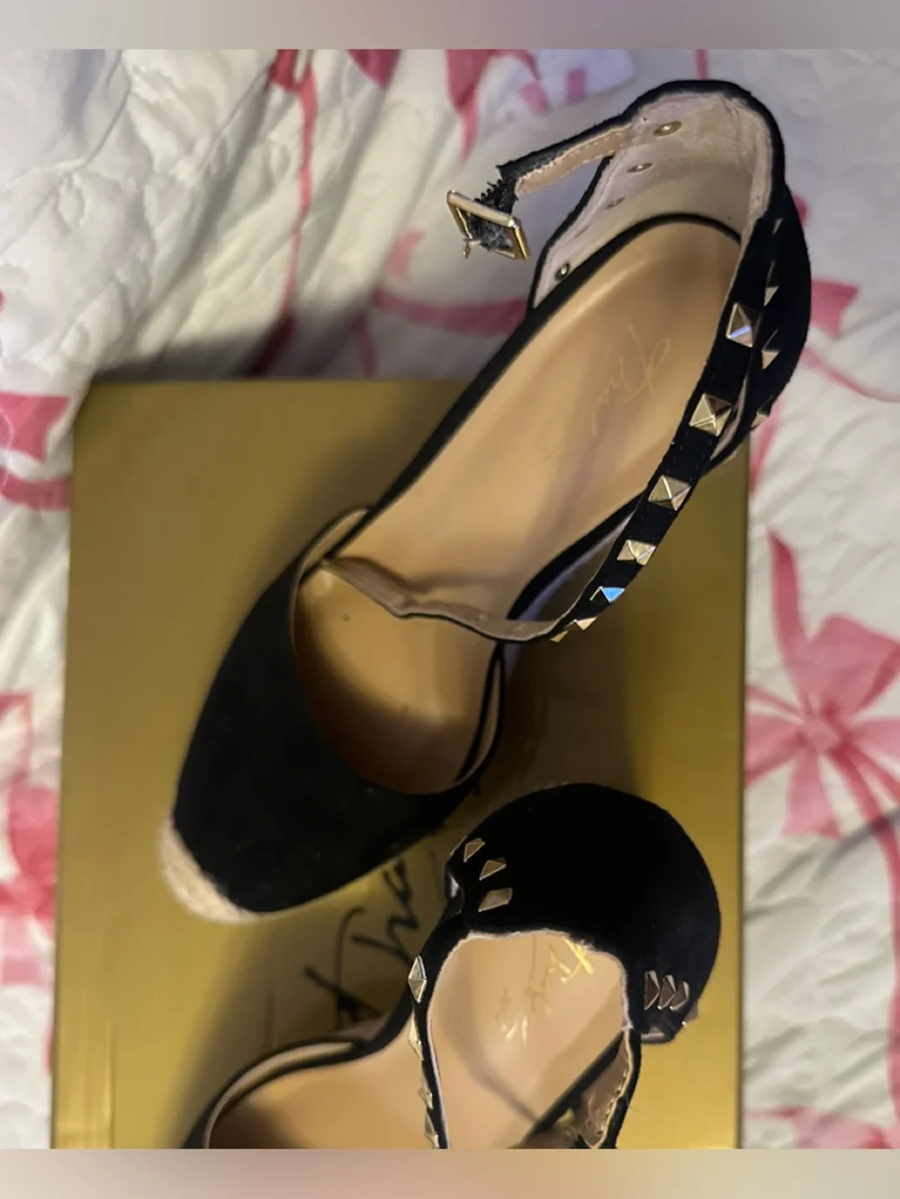 Thalia Sodi Wedges